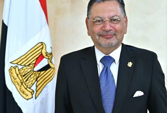 نائب رئيس جامعة القاهرة: الاستثمار في الإنسان أساس التنمية.. وجاهزية الشباب لسوق العمل أولوية