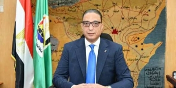 محافظ الجيزة لطلاب الجامعات: لا تنتظروا الفرصة المثالية.. ابدأوا العمل من أول خطوة