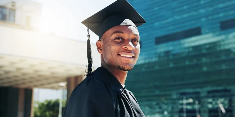 منتدى بريكس الخامس لطلاب الدراسات العليا يجمع الباحثين الشباب في البرازيل