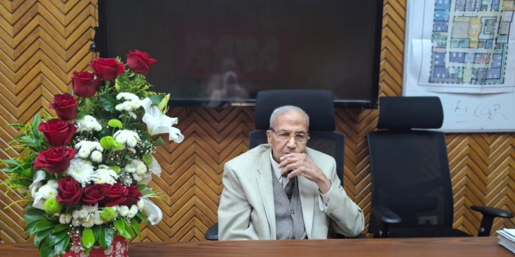 جائزة الطبيب العربى للاستاذ الدطتور شريف مختار