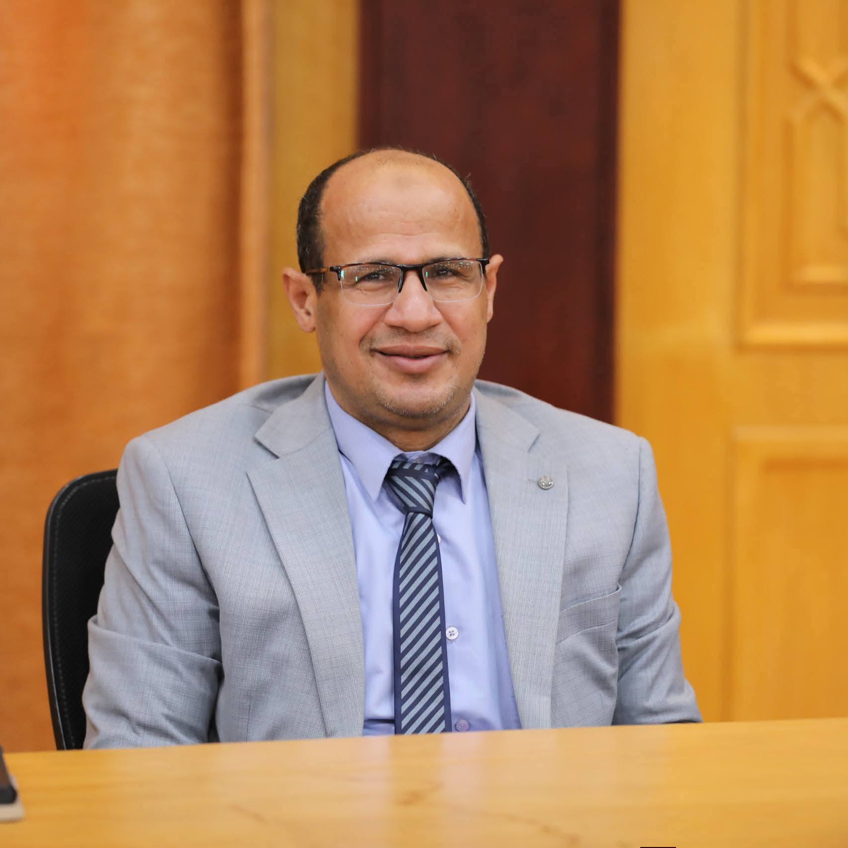مستشفى جامعة الأزهر بأسيوط ينهي معاناة طفل مصاب بتحدب الظهر