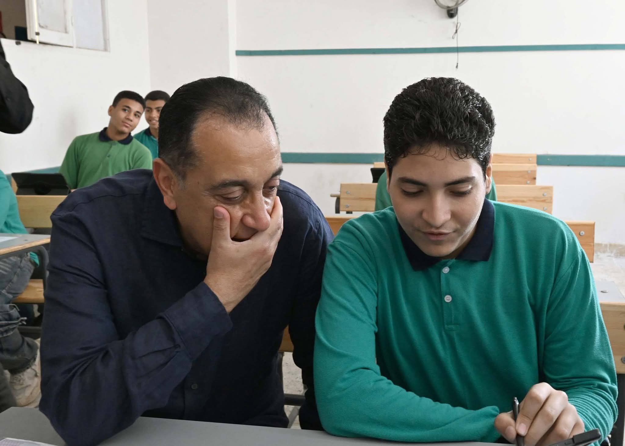 «مدبولي» يؤكد أهمية تدريس بالبرمجة والذكاء الاصطناعي والثقافة المالية
