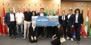 إنجاز عالمي.. طلاب هندسة بالأكاديمية العربية للعلوم يحصدون الجائزة الكبرى في النسخة الثالثة لمسابقة الطاقة العالمية