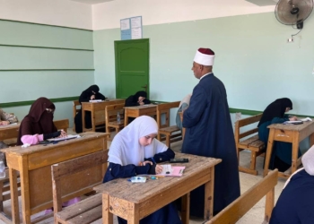 بتوجيهات شيخ الأزهر.. قرار جديد لصالح طلاب الثانوية الأزهرية في امتحاني النحو والفيزياء