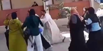 «التعليم» تكشف مفاجأة عن واقعة ضرب معلمة لرفضها السماح بالغش بامتحانات الشهادة الإعدادية