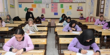 بعد قليل.. انطلاق امتحانات الدبلومات الفنية 2026 بنظام البوكليت
