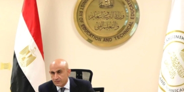 الثانوية العامة 2026.. «عبداللطيف» يوجه بتخصيص مداخل ومخارج لكل لجنة بالمجمعات