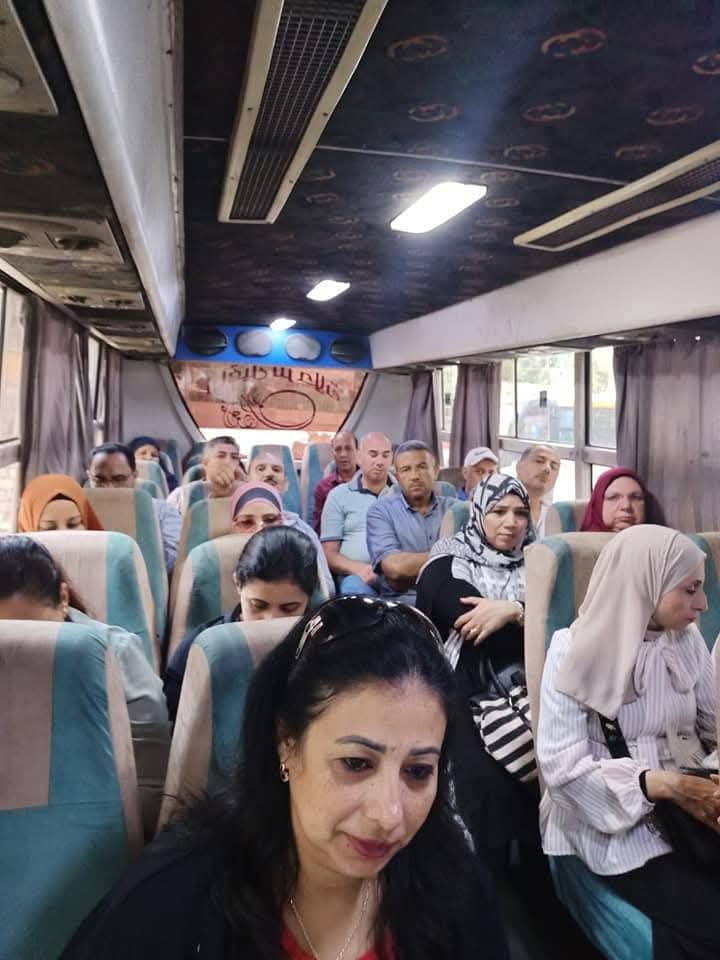 الثانوية العامة 2026.. «فرعية المعلمين بملوي» تتابع نقل المنتدبين للجان الامتحانات