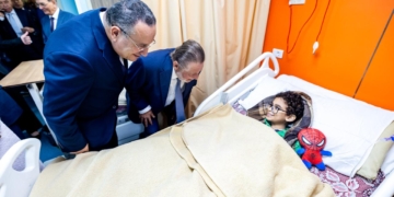محافظ البنك المركزي ووزير التعليم العالي يفتتحان عددًا من المشروعات بالقومي للأورام بعد تطويرها