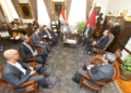 وفد شركة “ميندراي” العالمية يزور طب قصر العيني لبحث سبل التعاون
