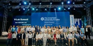 من الفكرة إلى الشركة..حاضنة الأعمال بالجامعة الأمريكية وصناعة جيل من رواد الأعمال